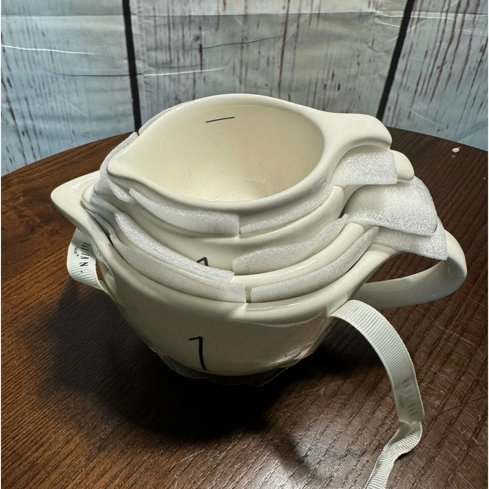 RAE DUNN measuring cups set of 4 New with Tags no box